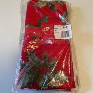 NWT Set of 4 Christmas Holiday Napkins “Yuletide”